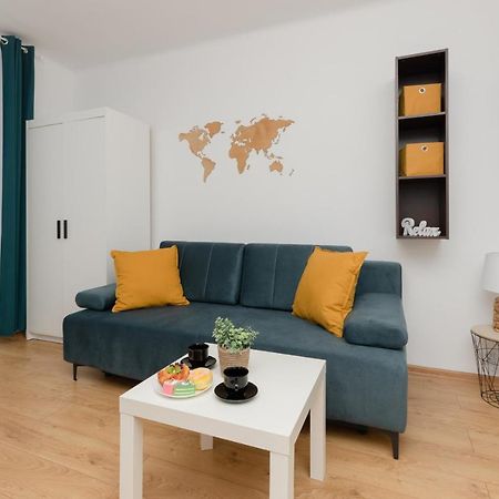 Apartamento Warsaw Airport Studio Astronautow With Balcony By Renters Exterior foto